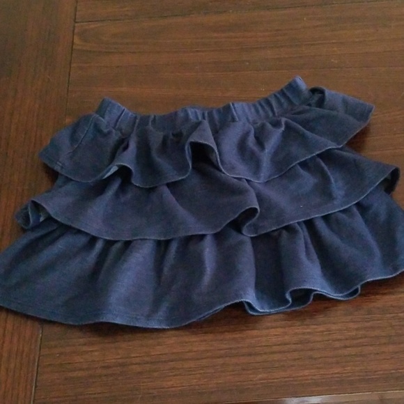 2/$6 Crazy 8 girls 4T tiered ruffled skirt - Picture 3 of 3